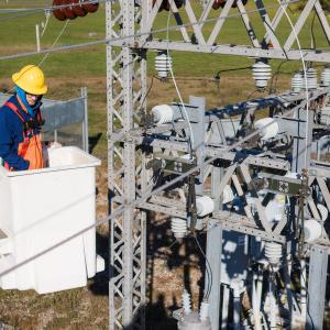 Electrical Lineworker web hero